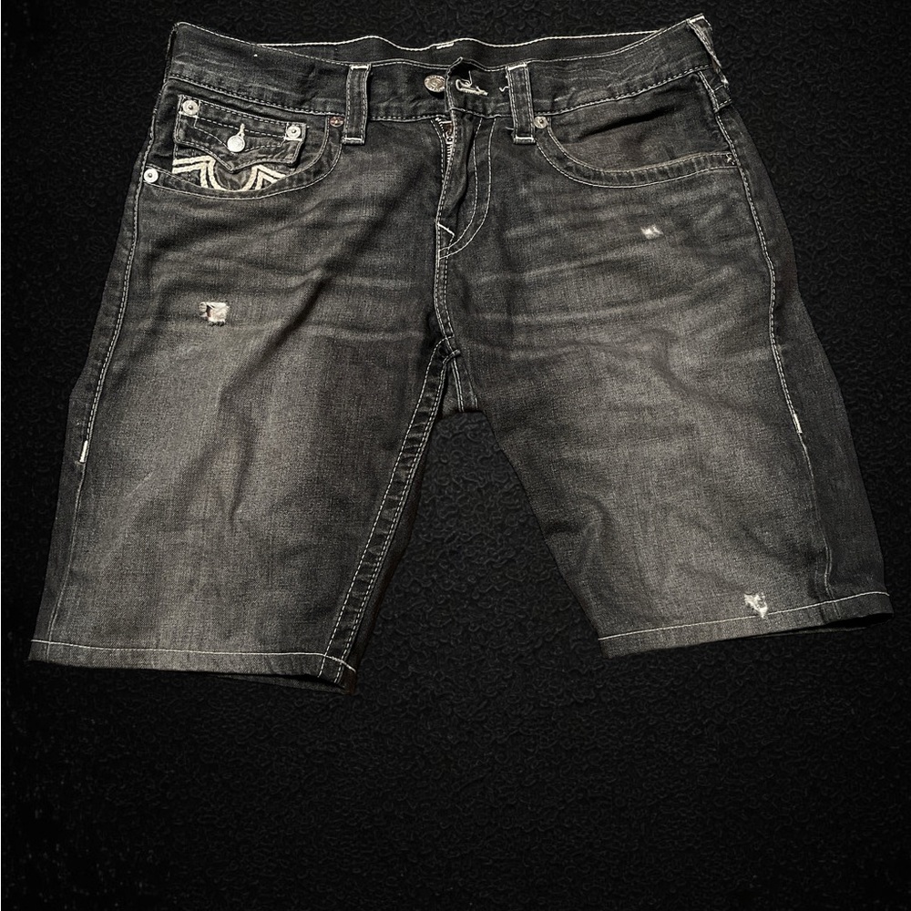 True Religion Baggy jorts size 32